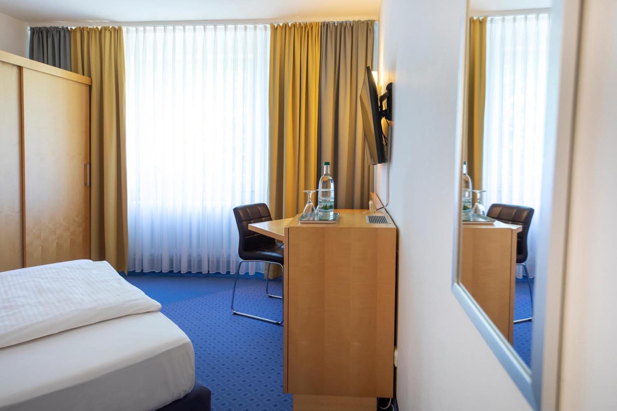 Achat Hotel Зуль Экстерьер фото